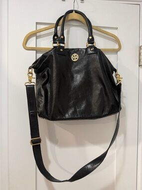 Tory Burch Black Leather Shoulder Bag with Gold Logo Hardware